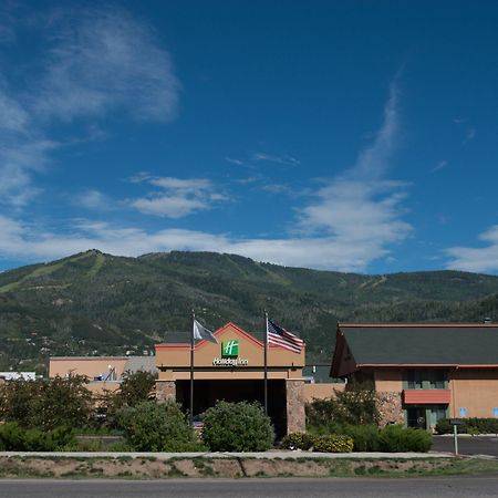 斯廷博特斯普林斯假日酒店 外观 照片